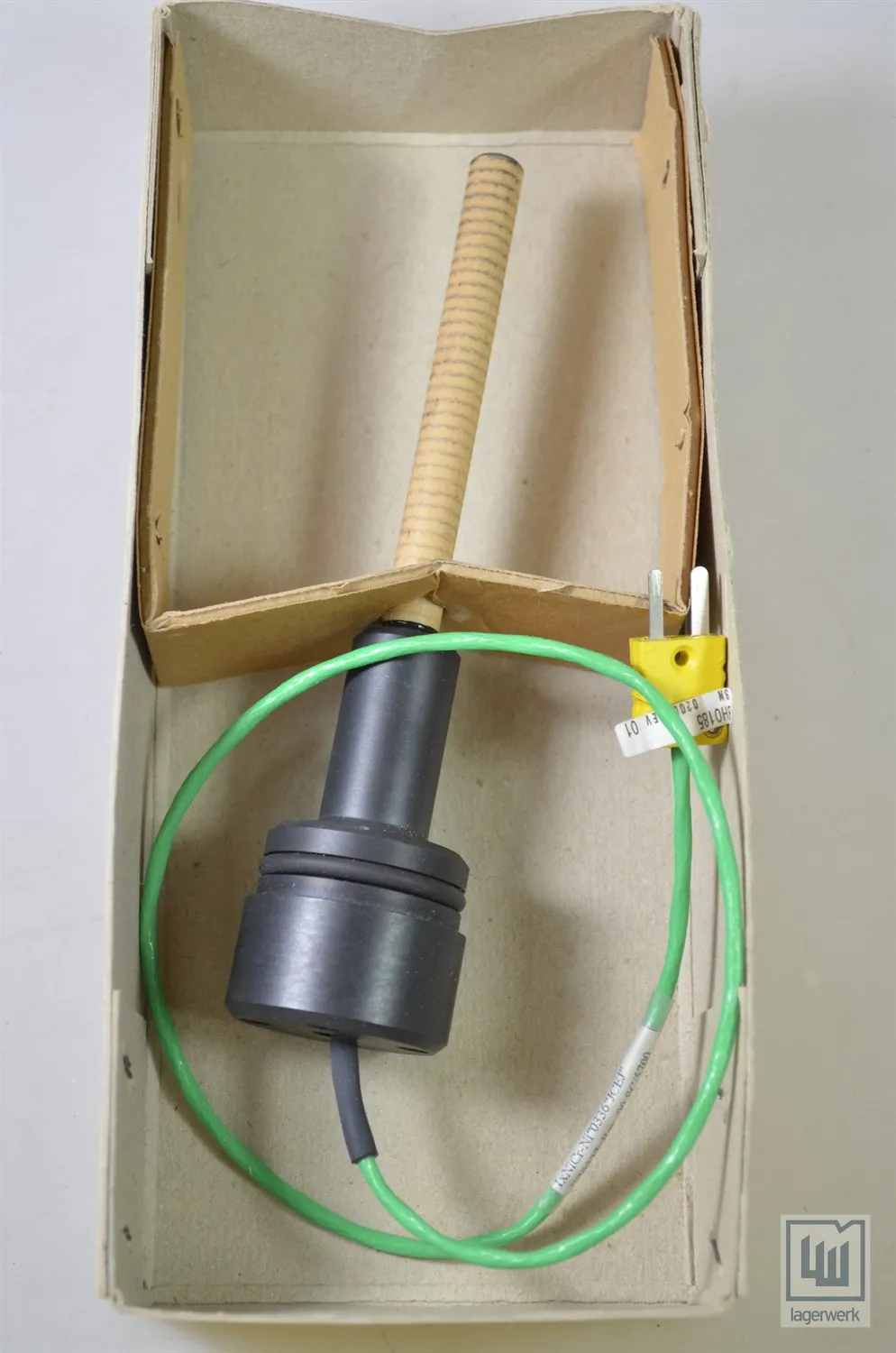 BH0185, 4390W18 - NEU